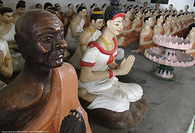 A hundred Buddha Image