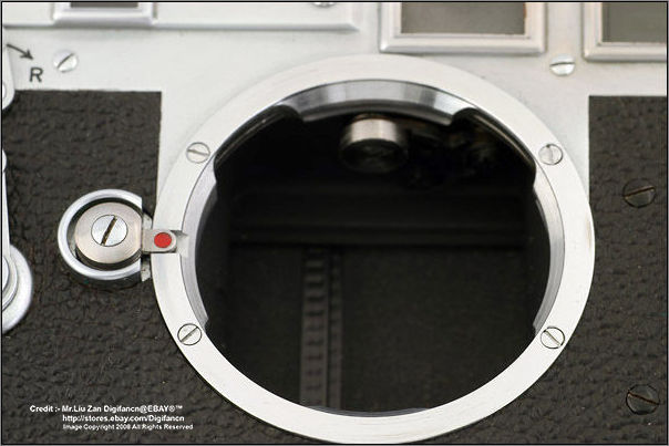 The lens mount section in Leica M3-700131 double stroke early model