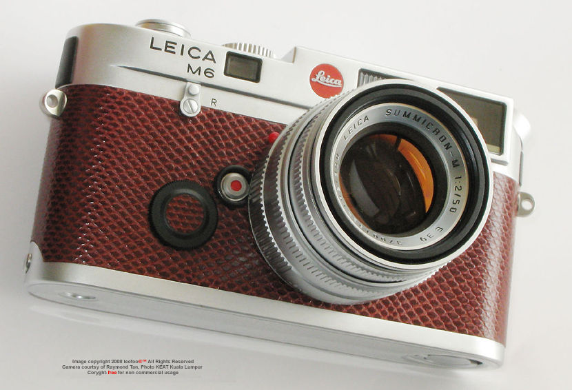 Leica M6 chrome Gold Dragon 300 units Edition, 1995 with matching SUMMICRON-M 1:2/50mm in silver chrome finish