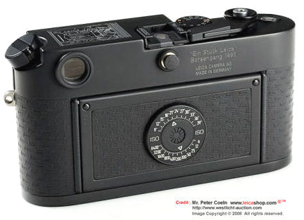  Rear section view testured body covering for LEICA M6