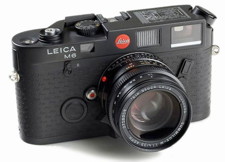 Front view of  LEICA M6 Ein Stuck model, 1996