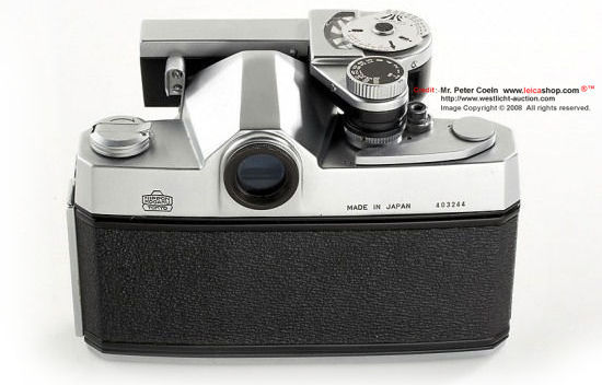 Top section view of a Nikkorex F Chrome Body
  Chrome body with working Nikkorex meter no.7324xx. Approx. Year: c.1963 note the logo of Nippon Kogaku KK