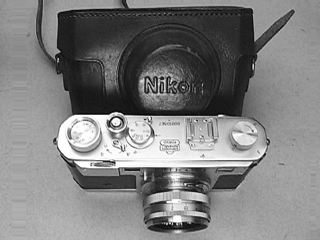 Nikon S 8 digits serial numbering with case