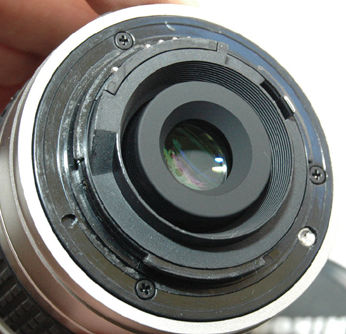plastic Rear lens mount Silver version of the Nikon AF-G zoom Nikkor 28-80mm f/3.3~5.6D zoom lens