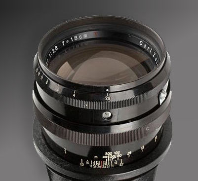 Front view of the setup of  Carl Zeiss Jena Olympia Sonnar 180mm f/2.8 with Rifle stock with Flektoskop W.91225, original Zeiss Ikon rifle stock 543/75 