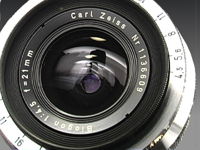 Contax Carl Zeiss Biogon 1:4.5 f=21mm (21mm f/4.5) FRONT lens element view