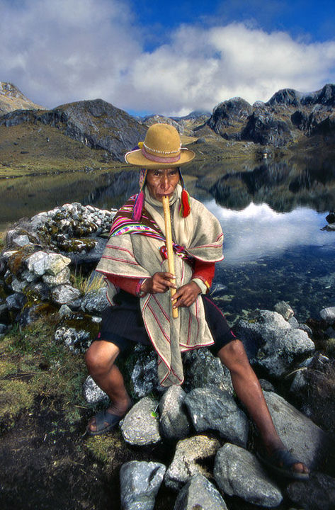 Andes.jpg (113k) Loading ...