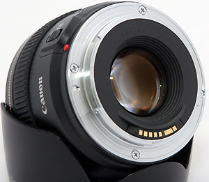 CanonEF28mmf18_AC.jpg
