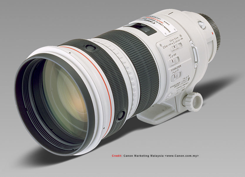 Canon EF 300mm f/2.8L IS USM Super Telephoto lens by Canon Marketing for Photography by Malaysia