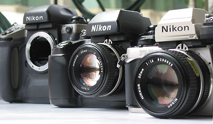 triSLRs.jpg (28k) Loading ...