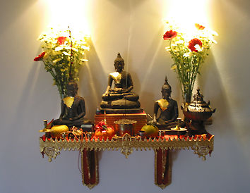 buddhaimage.jpg (163k Jpeg Larger view)...