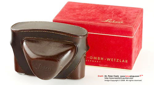 Leather camera case and original box of a  1958 double stroke Leica M3 rangefinder (RF) camera model