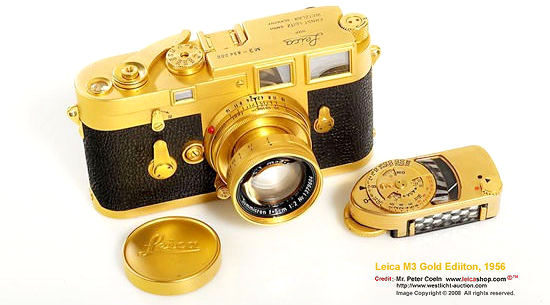 Leica M3 Gold with gold plated collapsible Summicron 2/5cm, gold plated cap, gold plated Leica Meter MC