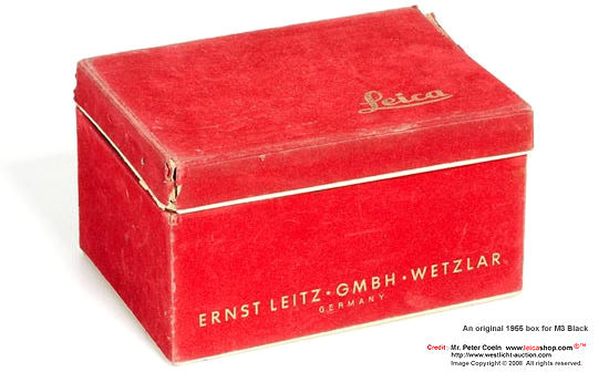 Original maker box in red velvet for M3 Black, 1955