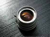 The matching Summicron-M Colombo edition 50mm f/2.0 lens for Leica M6 Chrome Colombo '92 Special 500th Anniversary Edition