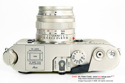 Camera top plate with normal features and special engravings: Mini showcase on LEICA M6 Platinum Edition 