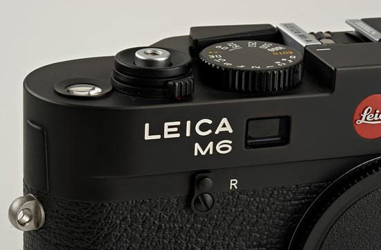 LEICA M6A / M7 Prototype model, 2002 auctioned by Leicashop with trational Leica M6 logo