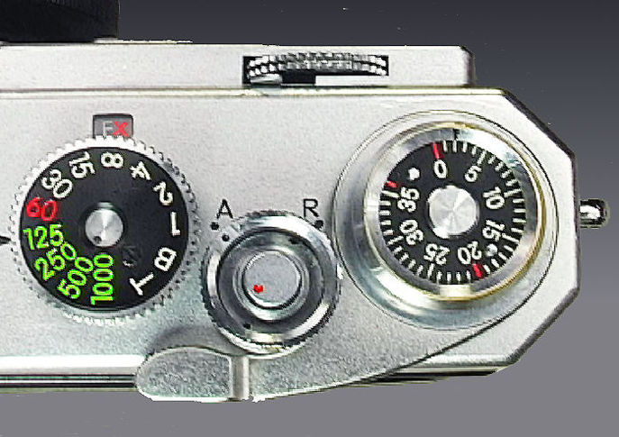 Nikon S4 (RF) Rangefinder camera top view  with shutter speed dial