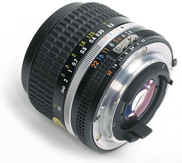 Nikkor 24mm f2.8(s) widenagle lens