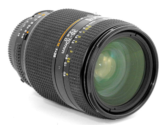 Nikon autofocus (AF) Zoom Nikkor 35-70mm f/2.8D wide-tele lens